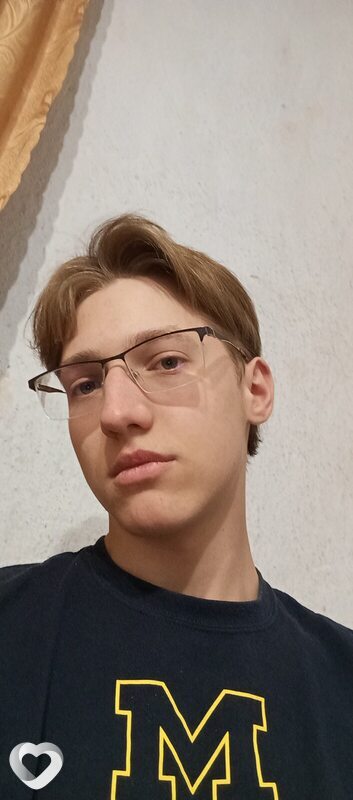 Владислав, 20, Николаеве — анкета №2307637