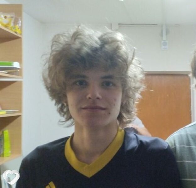 Максим, 21, Гродно — анкета №2307365