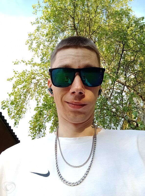 Иван, 23, Братске — анкета №2307779