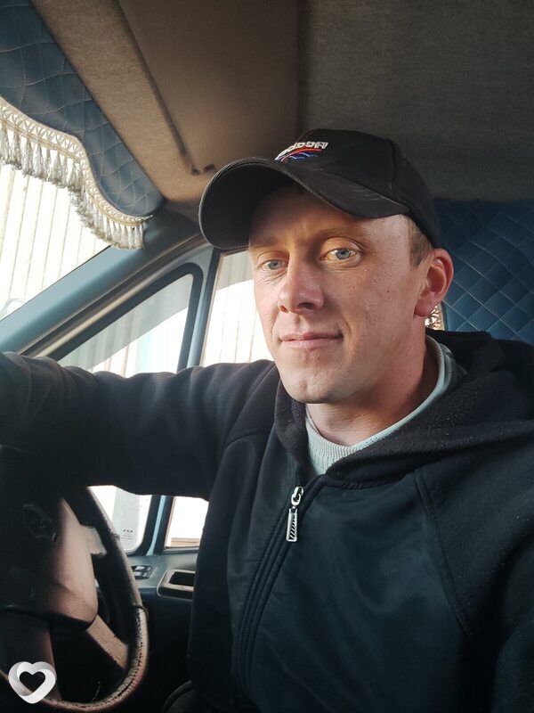 Alexey, 32, Барнауле — анкета №2307563