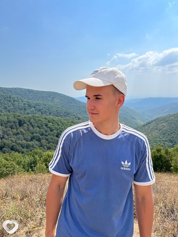 Никитос, 19, Курске — анкета №2308127