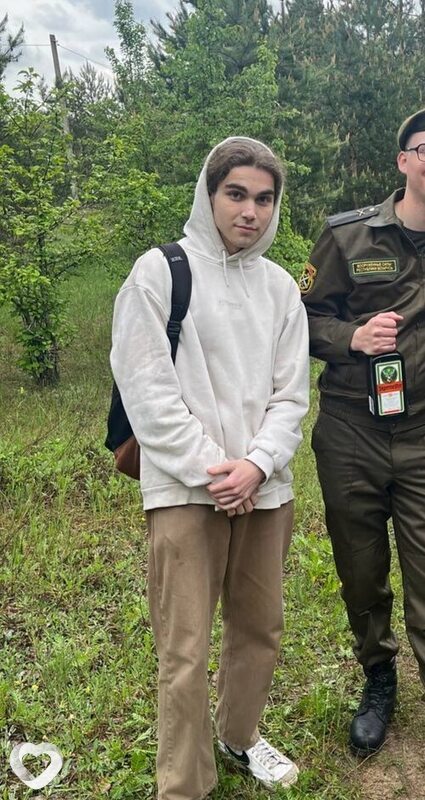 Максим, 21, Минске — анкета №2308399