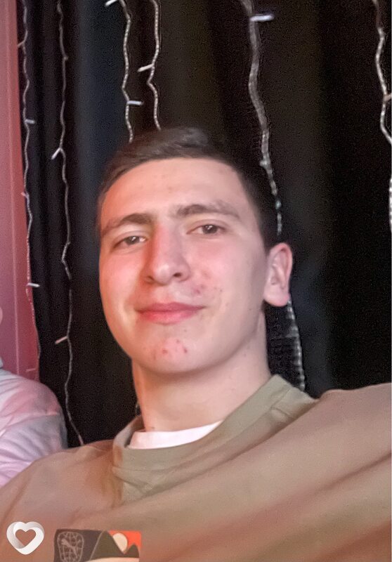 Иван, 21, Москве — анкета №2308375