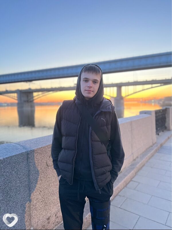 Артём, 25, Новосибирске — анкета №2308669