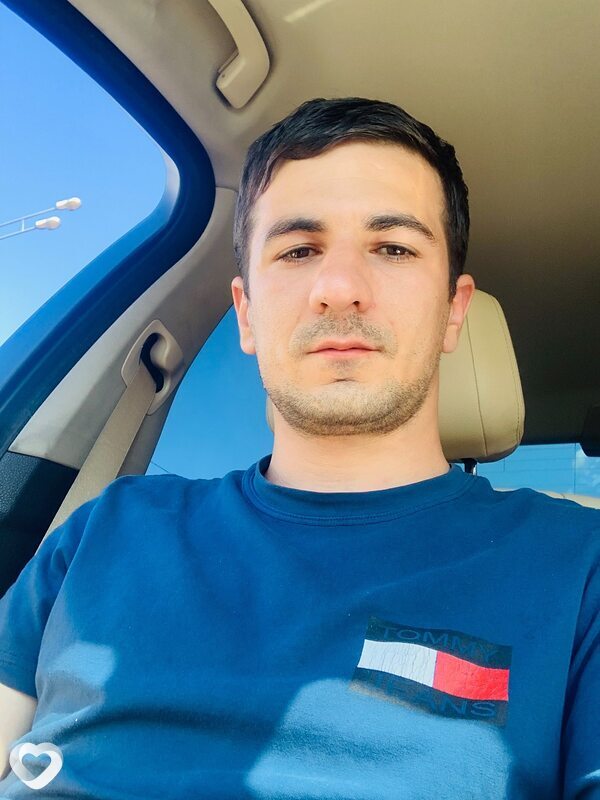 Эдик, 28, Москве — анкета №2309213