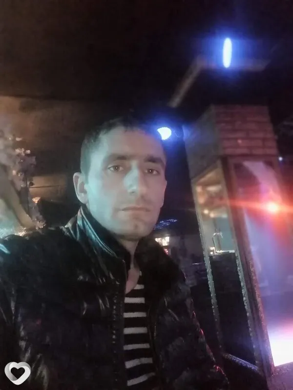 Артём, 38, Барнауле — анкета №2309747