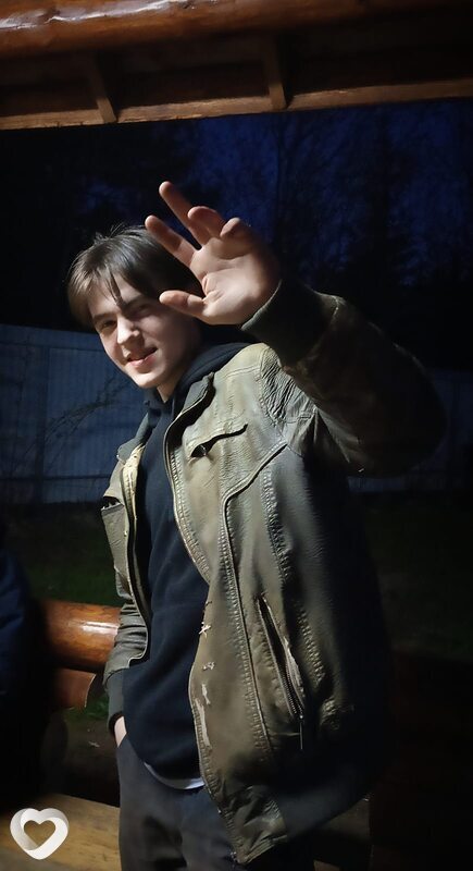 Марк, 20, Кирове — анкета №2309830