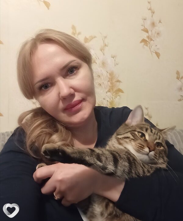 Елена, 28, Екатеринбурге — анкета №2310091