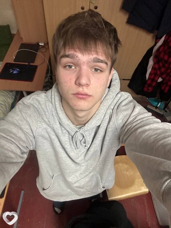 Лёша, 21, Бресте — анкета №2310418