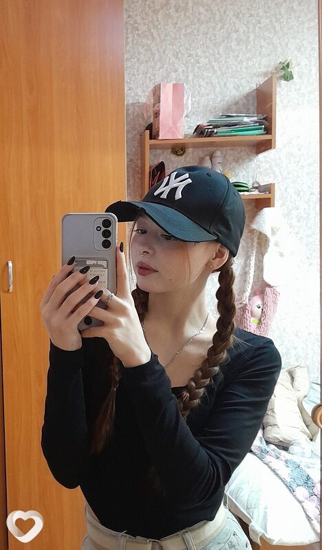Таня, 19, Барнауле — анкета №2310595