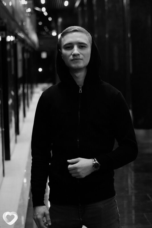 Александр, 24, Самаре — анкета №2310642