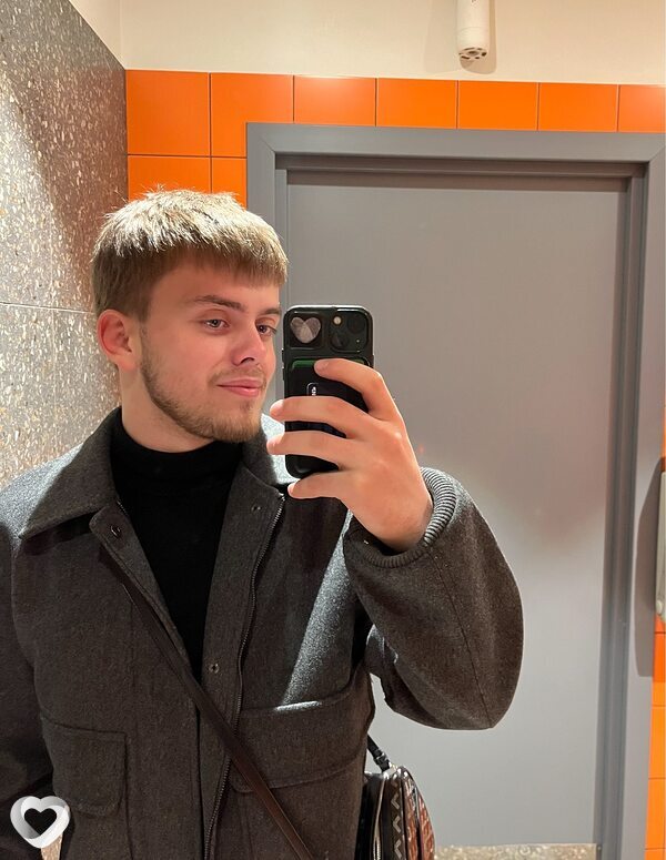 Юрий, 20, Новом Уренгое — анкета №2311591