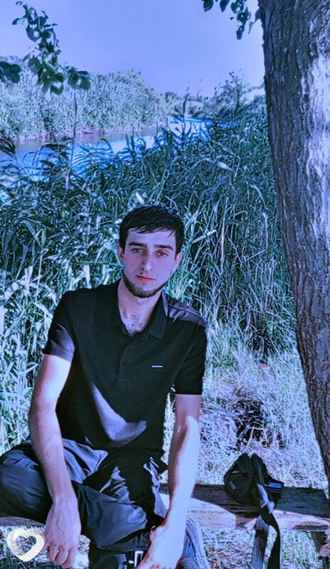 Руслан, 20, Шахтах — анкета №2311504