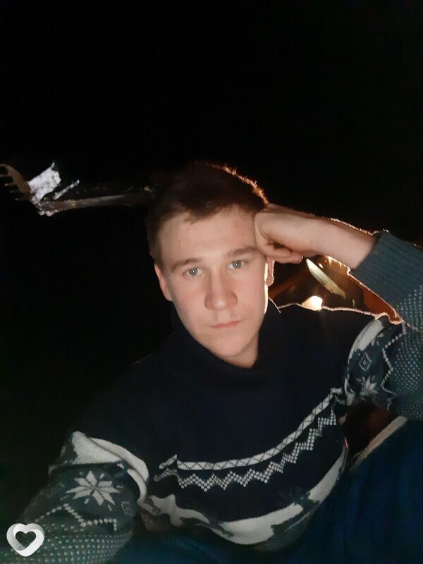 Денис, 20, Санкт-Петербурге — анкета №2312046