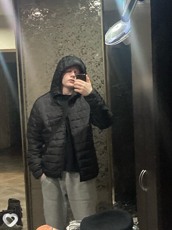 Алексей, 19, Красноярске — анкета №2312555