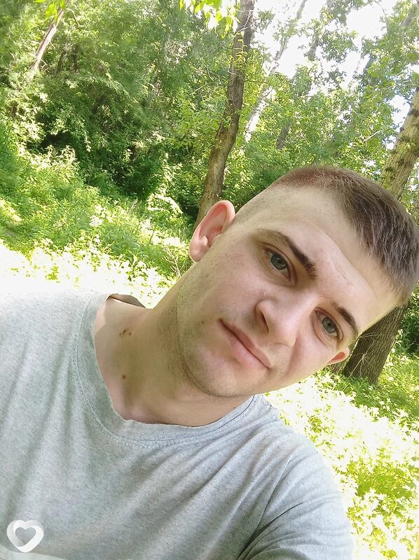 Серега, 26, Белогорске — анкета №2312583