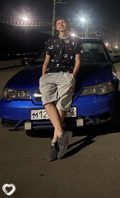 Александр, 20, Прокопьевске — анкета №2312380