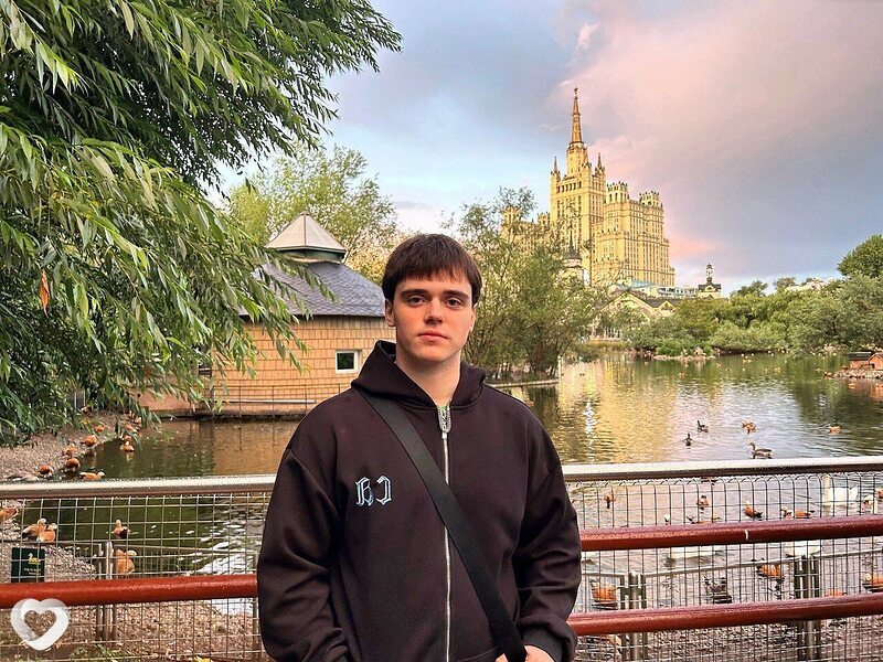 Михаил, 20, Губкине — анкета №2313040