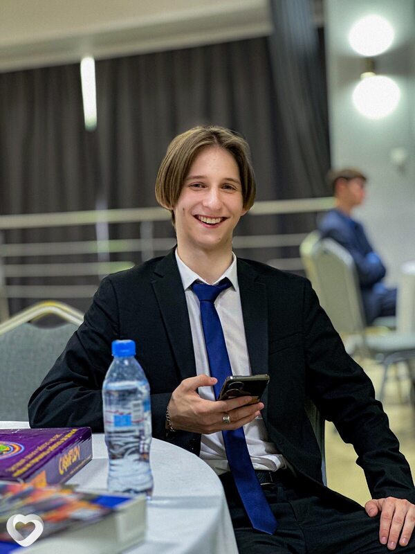 Владимир, 19, Новосибирске — анкета №2313080