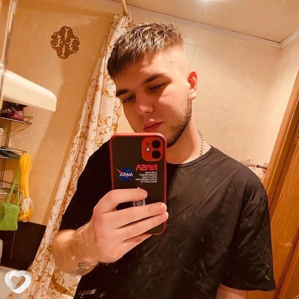 Кирилл, 26, Энгельсе — анкета №2313541