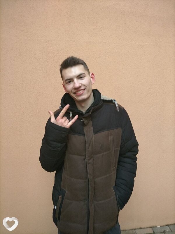 Вадим, 20, Барановичах — анкета №2314561