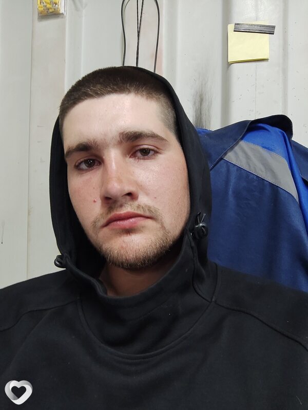Макар, 24, Барнауле — анкета №2313962