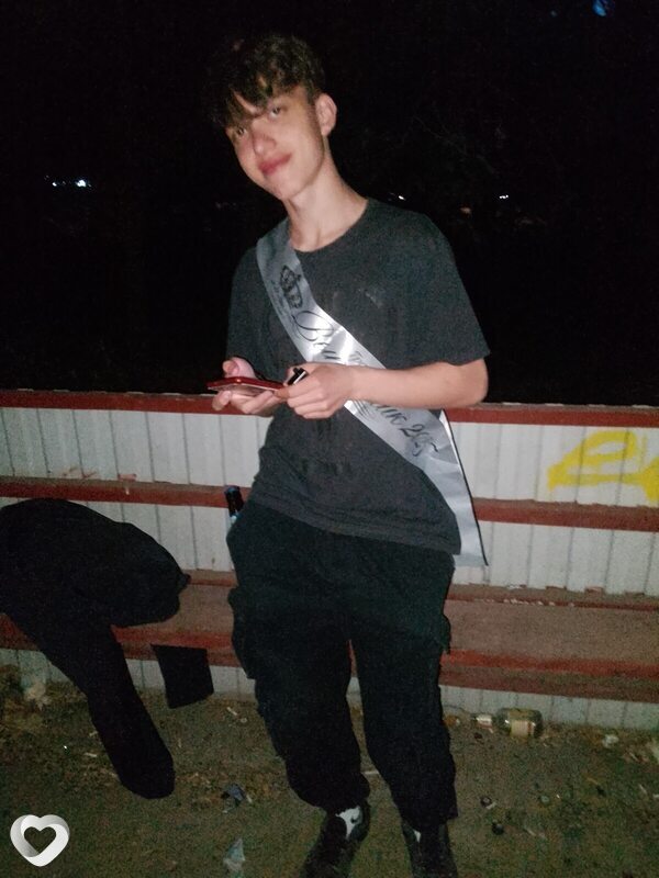Кирилл, 19, Оренбурге — анкета №2314994