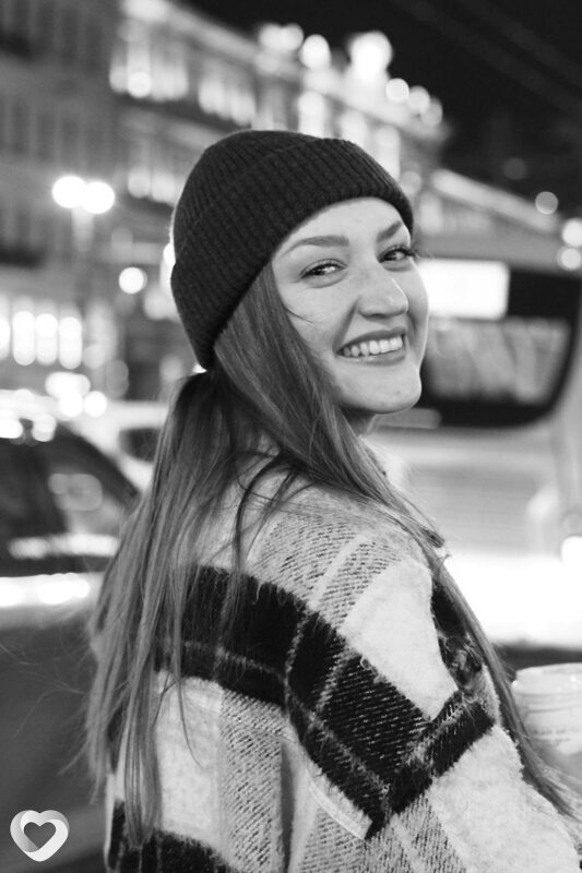 Арина, 21, Москве — анкета №2315025