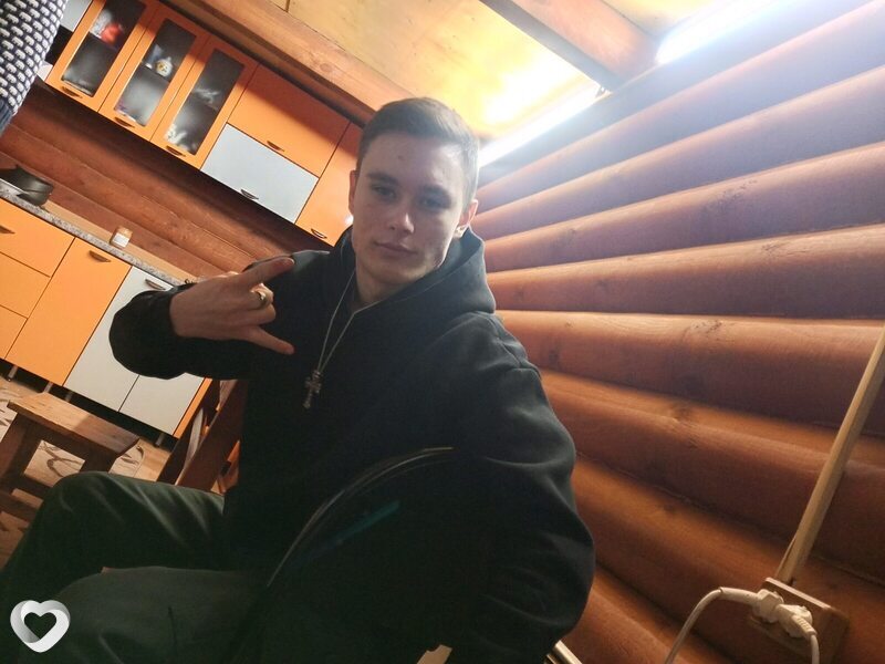 Дмитриц, 20, Канске — анкета №2315332