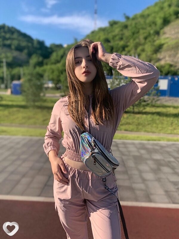 Алина, 21, Могилев — анкета №2315633