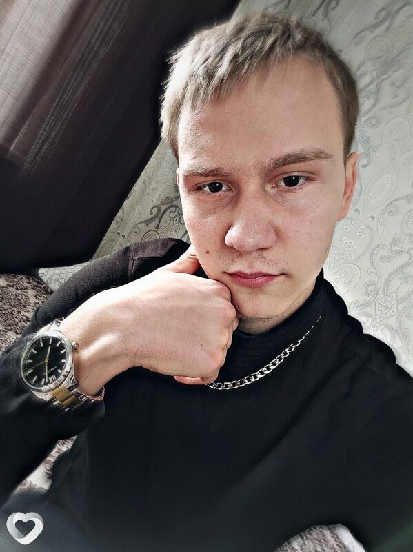 Максим, 19, Минске — анкета №2316582