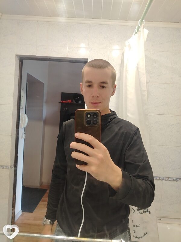 Дима, 25, Новосибирске — анкета №2316756