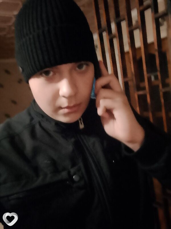 Ярик, 19, Новоалтайске — анкета №2317364
