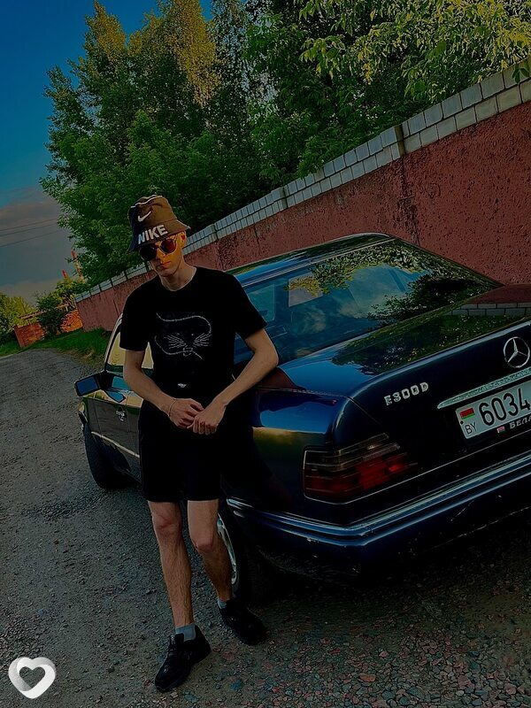 Максим, 22, Жлобине — анкета №2317941