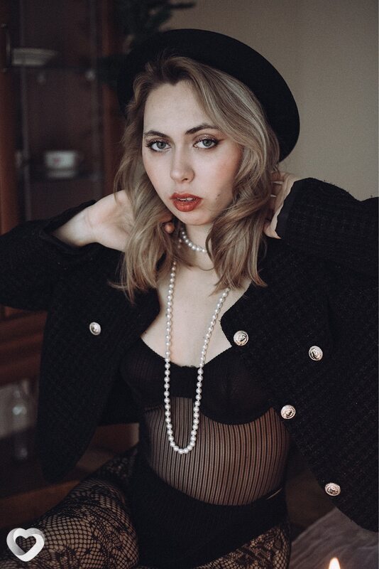Арина, 25, Москве — анкета №2317985