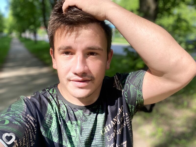 Юрий, 27, Новомосковске — анкета №2319408