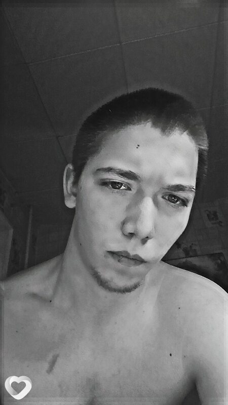 Максим, 24, Новомосковске — анкета №2320217