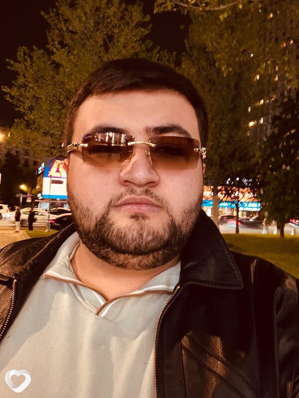 Икрам, Москва
