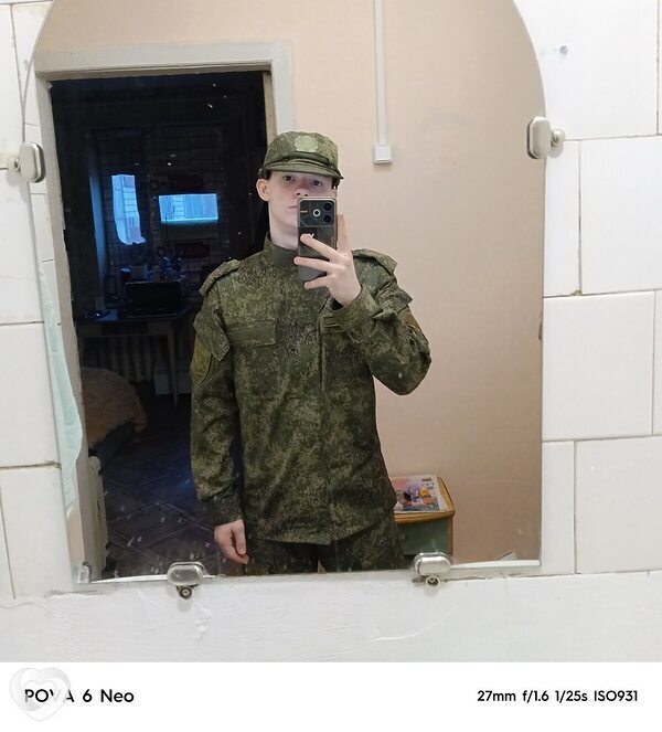 Александр, 19, Луганске — анкета №2321295