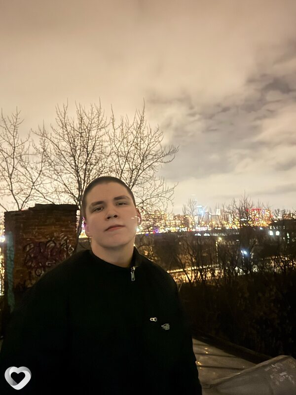 Макс, 25, Чехове — анкета №2321009