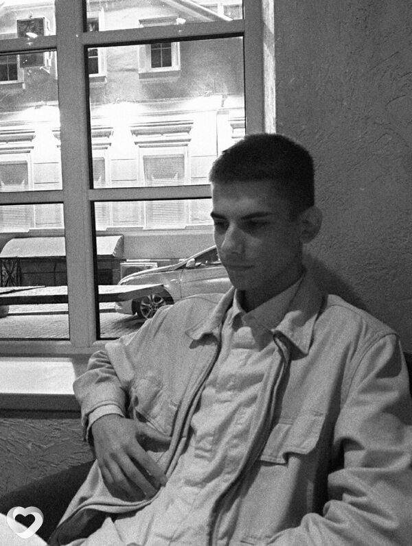 Артем, 21, Гродно — анкета №2320972