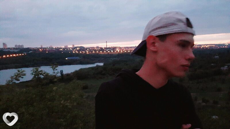 Глеб, 21, Донецке — анкета №2321266