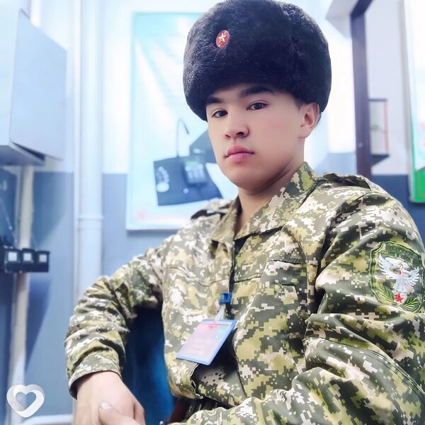 Арген, 21, Красноярске — анкета №2321469