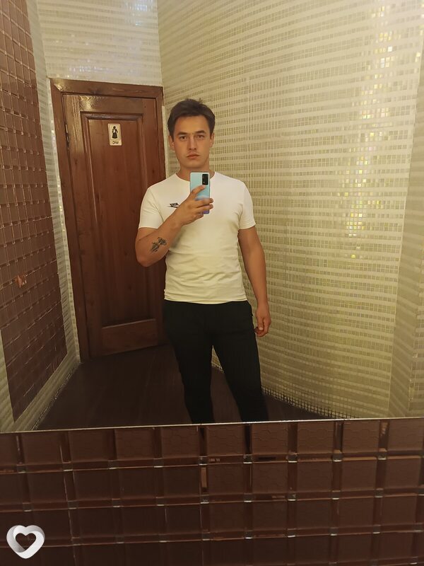 Максим, 27, Алматы — анкета №2322306
