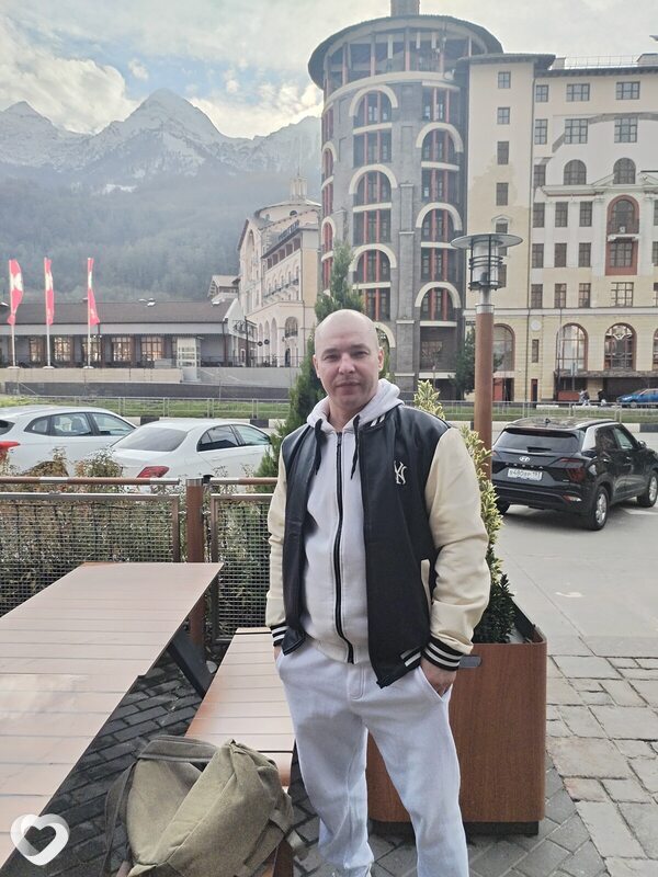 Максим, 42, Слуцке — анкета №2322285