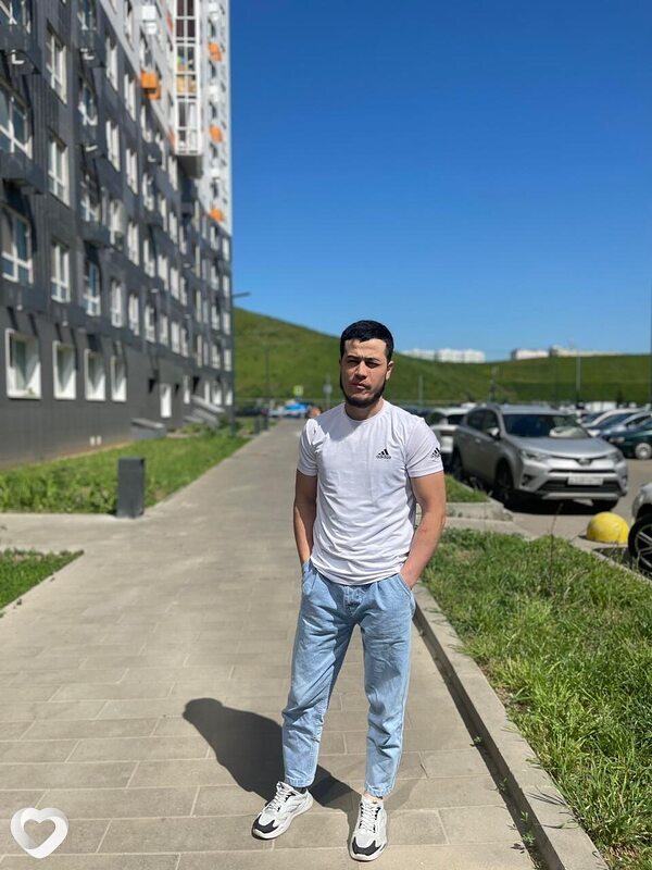 Октамбек, 28, Москве — анкета №2322837
