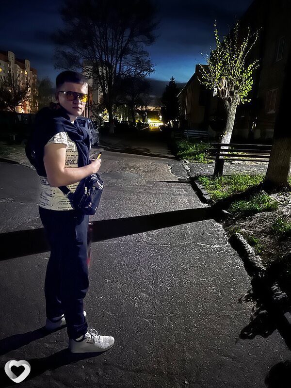 Павел, 23, Калинковичах — анкета №2322676