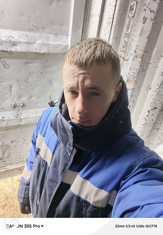 Максим, 22, Омске — анкета №2322945