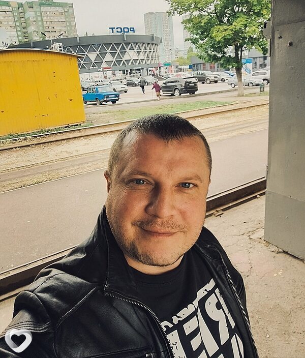 Артем, 42, Харькове — анкета №2323378
