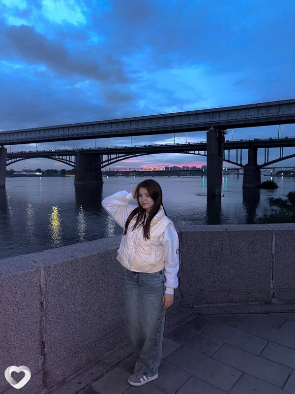 Ангелина, 19, Новосибирске — анкета №2323506